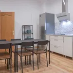 Rent a room of 300 m² in Madrid