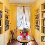 Rent 5 bedroom apartment of 250 m² in Novara