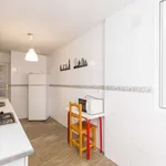 Rent a room of 90 m² in granada