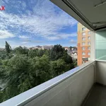 Pronajměte si 1 ložnic/e byt o rozloze 38 m² v Kladno