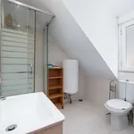 Rent a room of 50 m² in lisbon