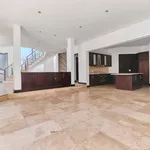 Rent 4 bedroom house in Sandton