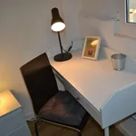 Rent 4 bedroom apartment in Lisbon