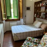 Rent 5 bedroom house of 213 m² in Prato