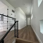 Rent 3 bedroom apartment of 181 m² in Los Angeles