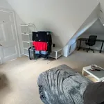 Rent 3 bedroom flat in South East England