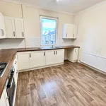 Rent 3 bedroom flat in Yorkshire And The Humber