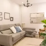 Rent 4 bedroom apartment in Madrid