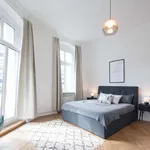 Miete 3 Schlafzimmer wohnung von 110 m² in Berlin