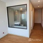 Rent 4 bedroom apartment of 303 m² in Bangkok