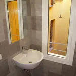 Rent 3 bedroom apartment in Bologna