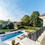 Rent 6 bedroom house of 2000 m² in Uccle