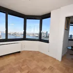 Rent 2 bedroom apartment in New York