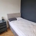 Rent 2 bedroom apartment in Manchester