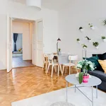 Pronajměte si 2 ložnic/e byt o rozloze 85 m² v Prague