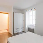 Appartement de 92 m² avec 4 chambre(s) en location à Beziers