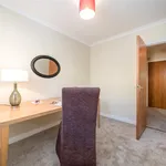 Rent 3 bedroom apartment in Edinburgh  North