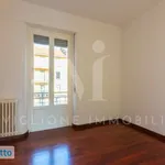 Rent 3 bedroom apartment of 95 m² in Milan