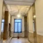 Affitto 8 camera appartamento di 220 m² in Firenze