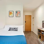 Rent 1 bedroom apartment in Leeds