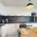 Rent 3 bedroom apartment of 9 m² in Bordeaux