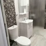 Rent 2 bedroom apartment of 60 m² in Южен