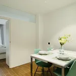 Rent 3 bedroom apartment of 60 m² in Barcelona