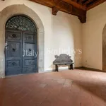 Rent 4 bedroom apartment of 130 m² in Lucca