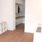 Affitto 2 camera appartamento di 55 m² in Milano