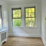 Rent 3 bedroom apartment of 127 m² in Staten Island