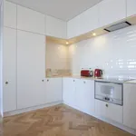 Rent 3 bedroom apartment of 110 m² in Porto