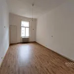 Pronajměte si 4 ložnic/e byt o rozloze 119 m² v Prague