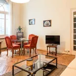 Rent 1 bedroom apartment of 70 m² in Bordeaux