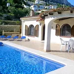 VILLA FAMILIAR EN CALPE