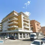 Affitto 4 camera appartamento di 130 m² in Rome