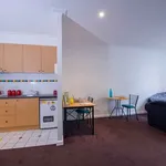 Rent 3 bedroom student apartment in Melbourne