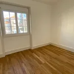 Appartement de 75 m² avec 4 chambre(s) en location à Roanne