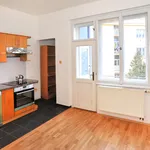 Pronajměte si 3 ložnic/e byt o rozloze 80 m² v Prague