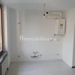 Affitto 3 camera appartamento di 95 m² in Baradello