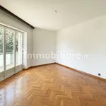 Affitto 3 camera appartamento di 124 m² in Turin