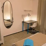 Rent 2 bedroom apartment in Athens