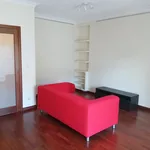 Rent 2 bedroom apartment of 92 m² in Matosinhos