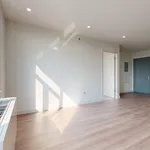 Rent 2 bedroom apartment in Queens