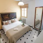 Rent 4 bedroom apartment in Valencia