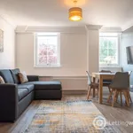 Rent 4 bedroom flat in Edinburgh