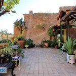 Rent 6 bedroom apartment of 310 m² in Rome