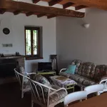 Affitto 5 camera casa di 102 m² in Varano de' Melegari