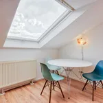 Miete 3 Schlafzimmer wohnung von 60 m² in Frankfurt am Main