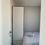 Rent 4 bedroom apartment in Barcelona