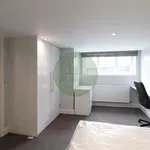 Rent 3 bedroom house in Leeds